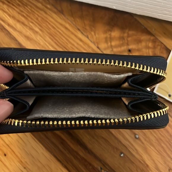 Michael Kors Jet Set Travel Card Case - Picture 3 of 3